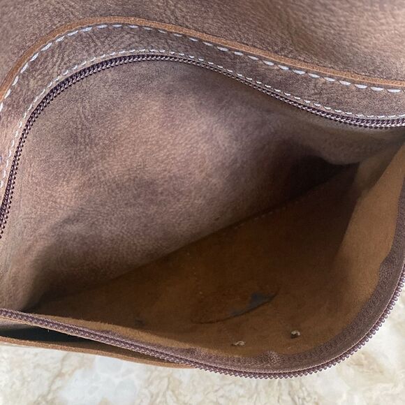 Roots Raiders Convertible Pack Tribe Leather Unisex Medium - Picture 14 of 14